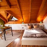 Haus Rose Oda ve Kahvaltı 4*