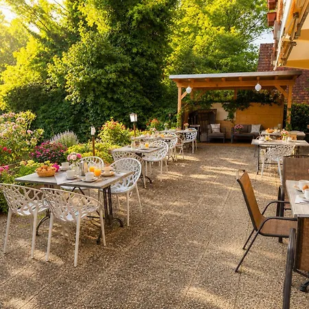 B&B Haus Rose 4*