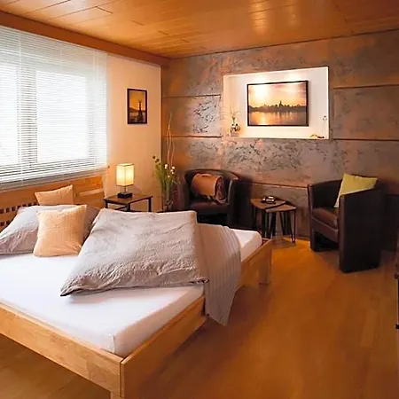Haus Rose Bed and Breakfast Allensbach