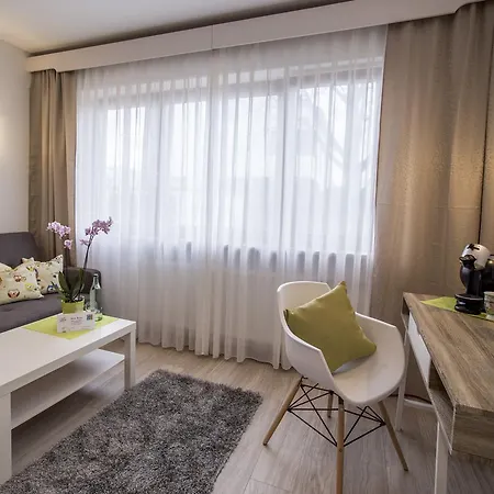 Haus Rose Bed & Breakfast 4*
